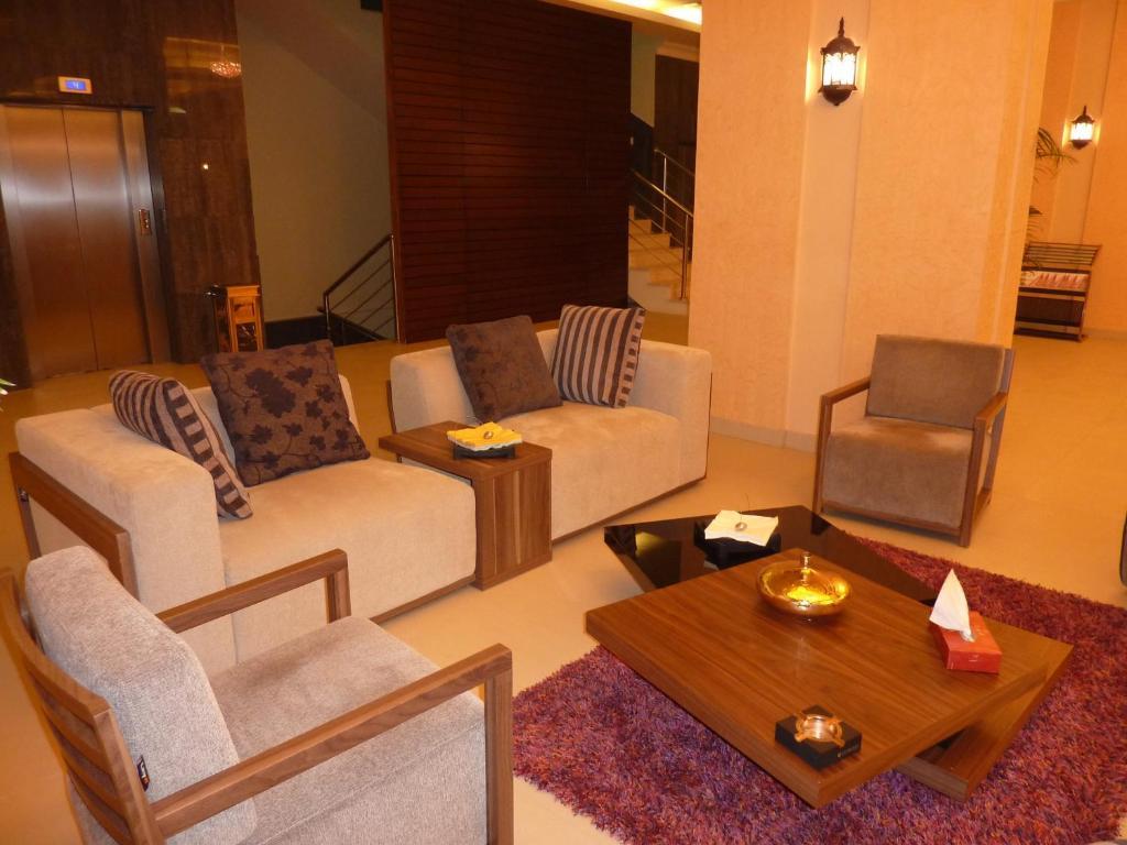 Rest Inn Hotel Suites アル・コバール エクステリア 写真